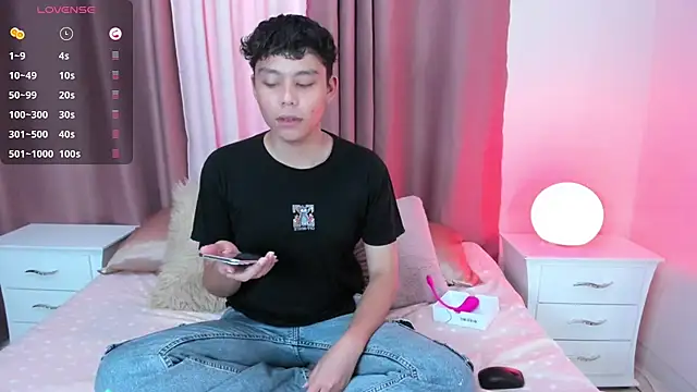 chico medusa online show from April 5, 2026, 7:53 pm