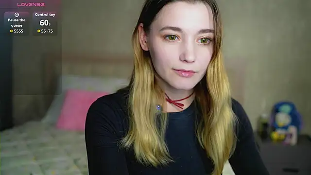 Snapshot of Miss-Angel_ chatting on May 13, 2026, 6:15 pm Miss-Angel online show from May 13, 2026, 6:15 pm