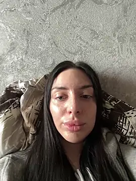 MishellKins online show from April 2, 2026, 10:55 am