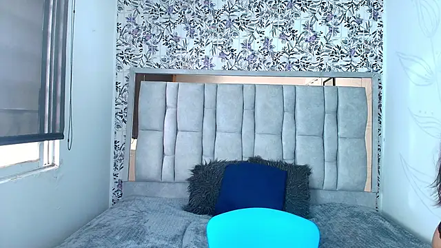 Keyla Brunette  online show from April 16, 2026, 7:47 pm