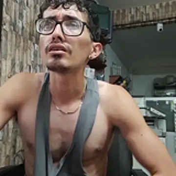 jhosuamoore online show from April 6, 2026, 1:01 am