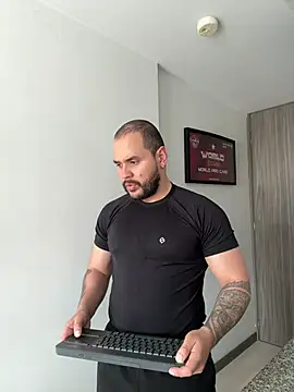 Snapshot of Axel_Dominus chatting on May 18, 2026, 6:12 pm Axel Dominus online show from May 18, 2026, 6:12 pm