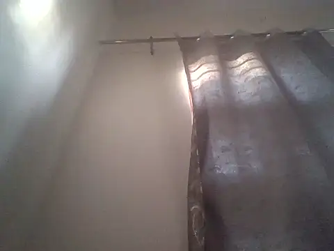 desilund0230 online show from March 12, 2026, 11:47 am