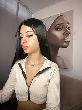 afrodita pinkk online show from April 11, 2026, 3:59 pm