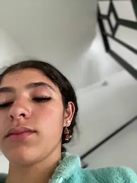 LINDA EF online show from May 21, 2026, 12:35 pm