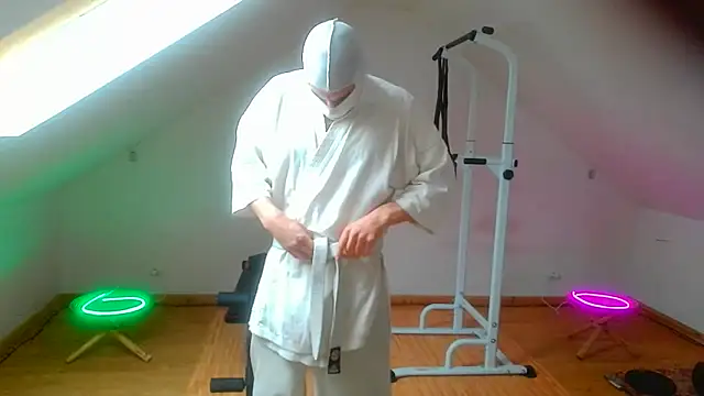 NinjaLaser online show from April 3, 2026, 11:05 am