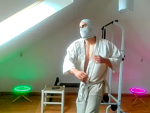 NinjaLaser online show from May 13, 2026, 11:39 am