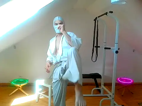 NinjaLaser online show from April 6, 2026, 11:22 am