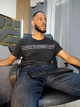 Oliver bigblack cock online show from April 14, 2026, 6:02 pm