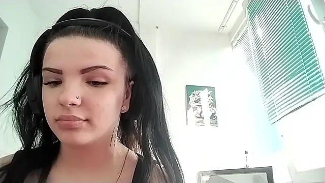 Kateqte online show from March 24, 2026, 1:11 pm