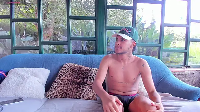 StivennCardona online show from March 29, 2026, 3:24 pm