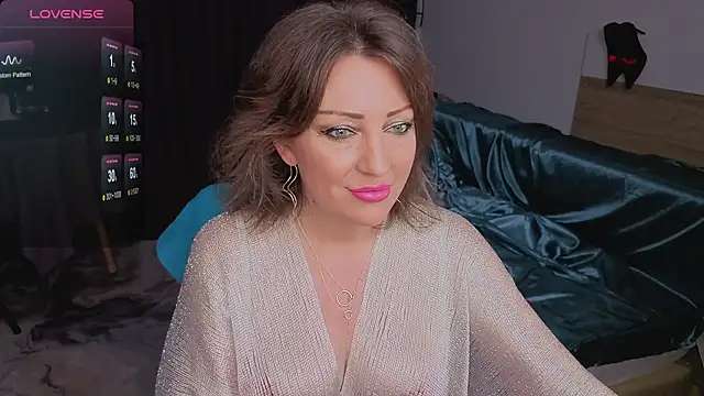 Snapshot of Sirena_Fly chatting on May 21, 2026, 9:45 pm Sirena Fly online show from May 21, 2026, 9:45 pm