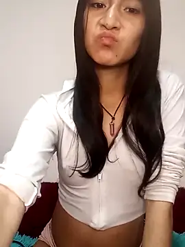 KarolaMendez online show from March 28, 2026, 5:03 pm