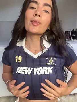 Evacrox online show from March 18, 2026, 5:25 pm