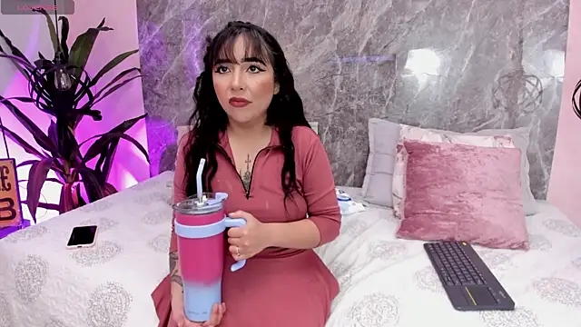 Megan Stein online show from March 28, 2026, 7:04 pm