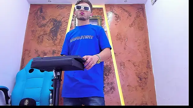 Jhotonex2 online show from April 17, 2026, 4:26 am