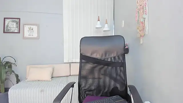 Thiago 2003  online show from March 25, 2026, 12:26 pm