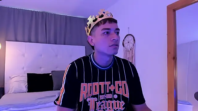 Thiago 2003  online show from March 31, 2026, 12:29 pm