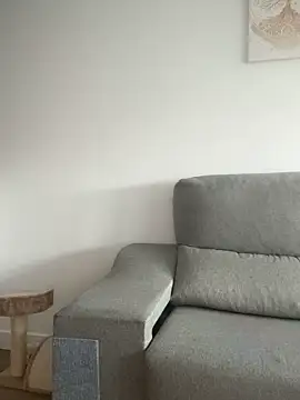 EmelyGigi online show from April 11, 2026, 2:32 pm