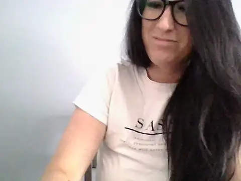 TheVictoriaWolf online show from April 1, 2026, 1:41 pm