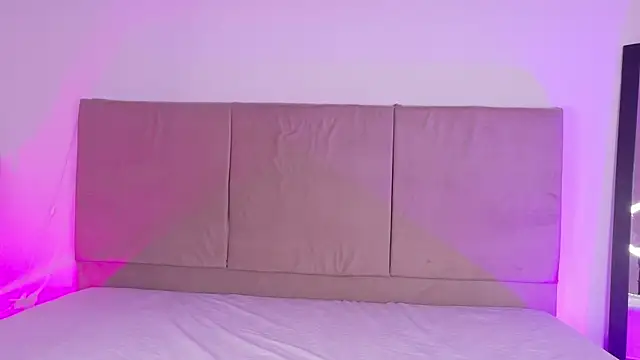 GiaBelmonth online show from March 26, 2026, 4:38 pm