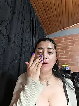 Snapshot of Alexandrina chatting on November 19, 2025, 10:37 am Alexandrina online show from November 19, 2025, 10:37 am