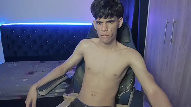 Josy 11 online show from April 13, 2026, 2:48 am