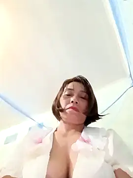 Lyly22x online show from April 2, 2026, 1:51 pm