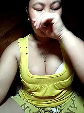 halenka 00 online show from March 27, 2026, 11:44 am