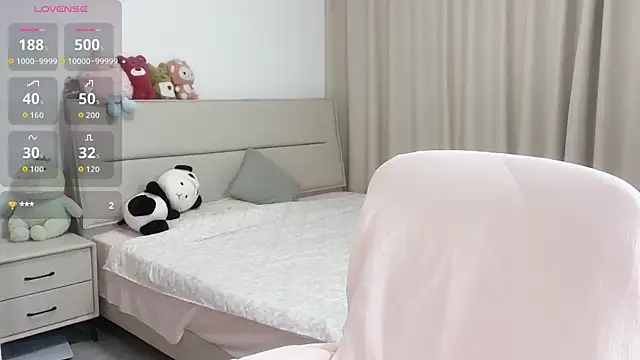 Sisi-000 online show from April 4, 2026, 11:28 am