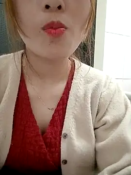 candy flo online show from March 26, 2026, 2:26 pm