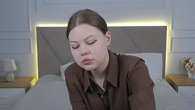 Sophie Rays online show from March 12, 2026, 1:48 pm