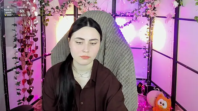 NoraLumi online show from April 4, 2026, 12:45 pm