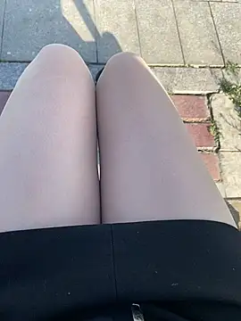 AIone se online show from April 10, 2026, 8:43 am