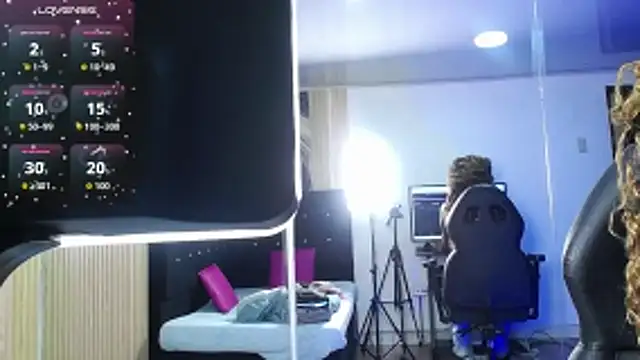 Ebony rizon online show from March 24, 2026, 1:33 pm