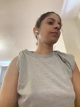 Snapshot of karlatiburcio chatting on July 13, 2026, 7:57 pm karlatiburcio online show from July 13, 2026, 7:57 pm