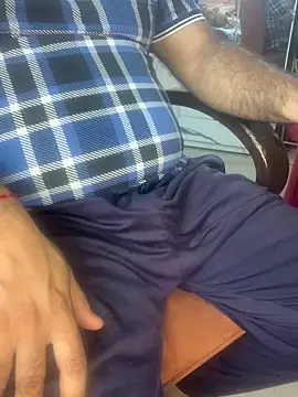 urb0nd online show from April 7, 2026, 9:44 am