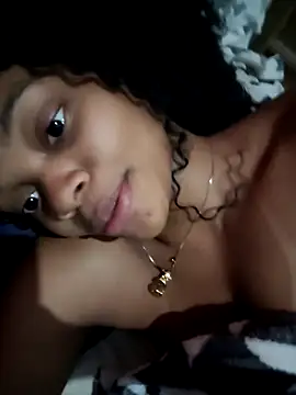 marialuiza2027 online show from April 4, 2026, 7:20 pm