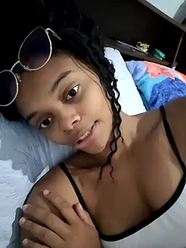 marialuiza2027 online show from May 18, 2026, 11:37 am