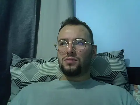 piazaocwb23 online show from April 14, 2026, 9:31 pm