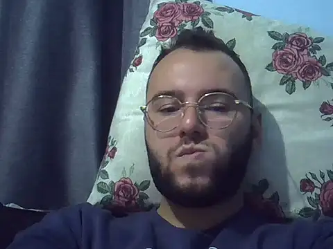 Snapshot of piazaocwb23 chatting on May 7, 2026, 4:39 am piazaocwb23 online show from May 7, 2026, 4:39 am