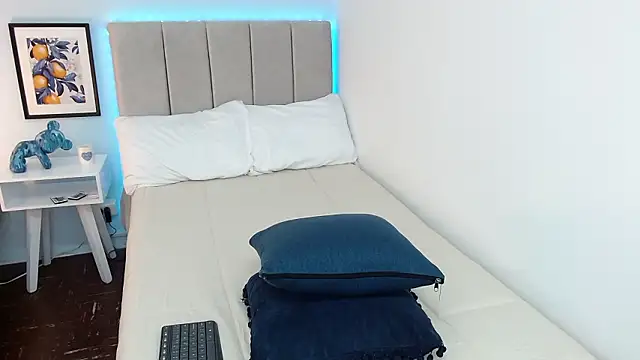 Emma Brm online show from March 16, 2026, 7:16 pm