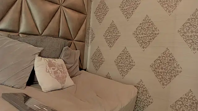 Escarleth Fox online show from April 7, 2026, 12:40 pm