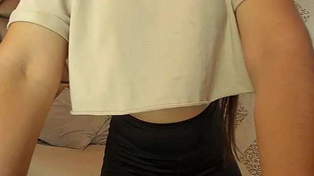 Escarleth Fox online show from March 29, 2026, 12:07 pm