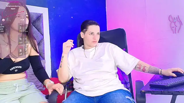 Snapshot of aidanaandvictoria chatting on April 24, 2026, 12:40 pm aidanaandvictoria online show from April 24, 2026, 12:40 pm