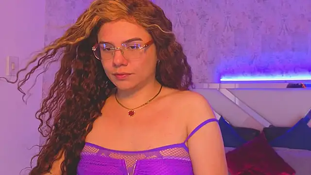 Snapshot of april_summer_ chatting on June 20, 2026, 8:47 pm april summer online show from June 20, 2026, 8:47 pm