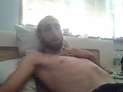 stiven121312 online show from June 23, 2026, 12:14 pm