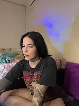 katherine Murph online show from April 24, 2026, 5:31 am