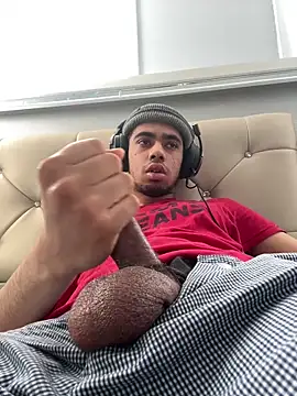 iLoveGirlsOnlyStr8Asf online show from April 6, 2026, 1:01 pm