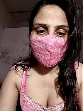 Your Izlaa online show from April 11, 2026, 6:55 pm